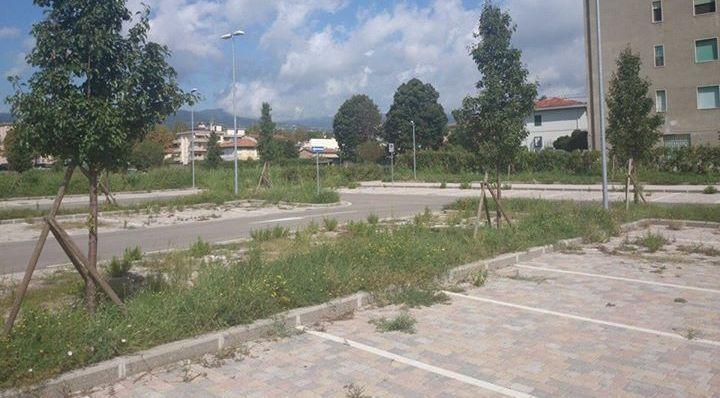 «Un parcheggio inutile e poco curato»