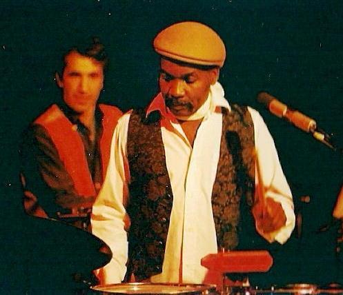 Ritmi latini sotto le stelle con Felipe Avelino e un tuffo nella musica italiana col sax di Cantini