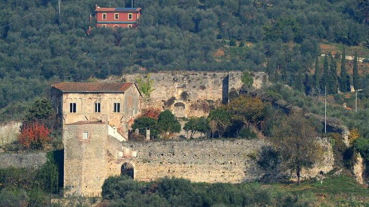 Rocca al buio per colpa dei vandali