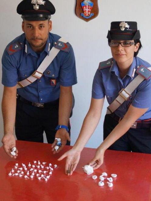 Viaggiava con 120 grammi di coca 