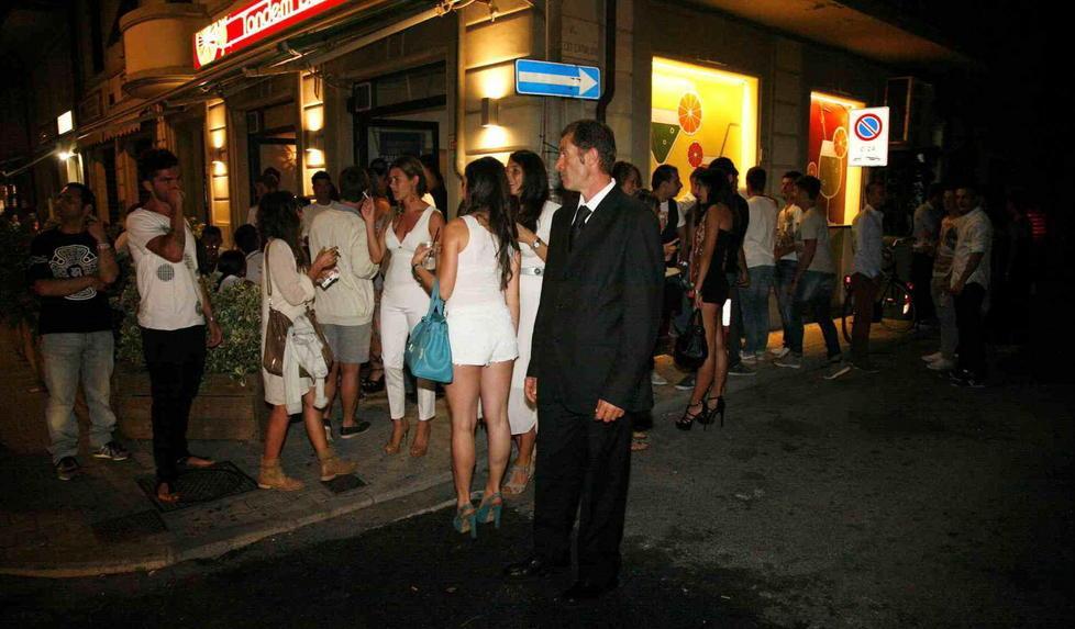 Chiuso il Tandem Bar Colpa dei troppi clienti 