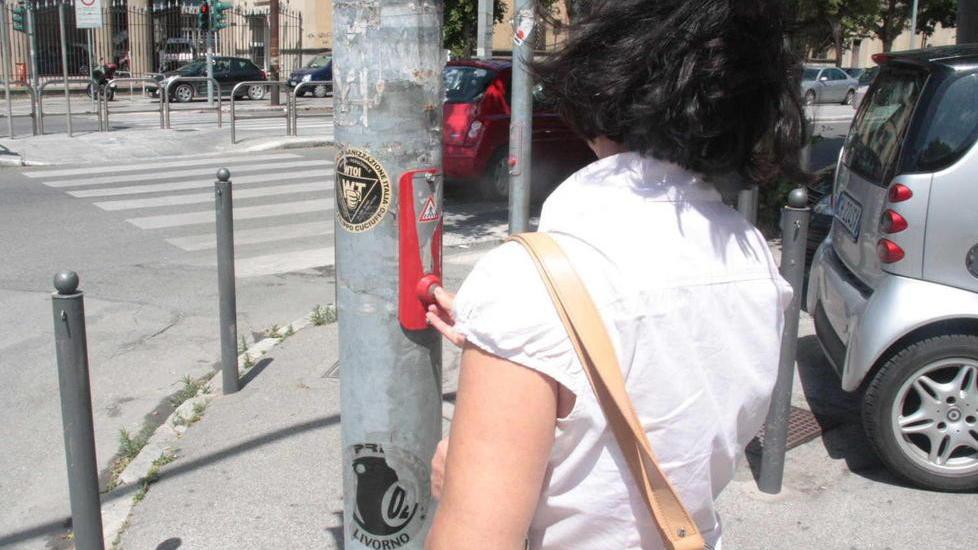 Semafori a chiamata in via delle Sorgenti