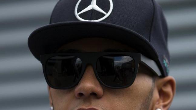 Mercedes, lotta in famiglia