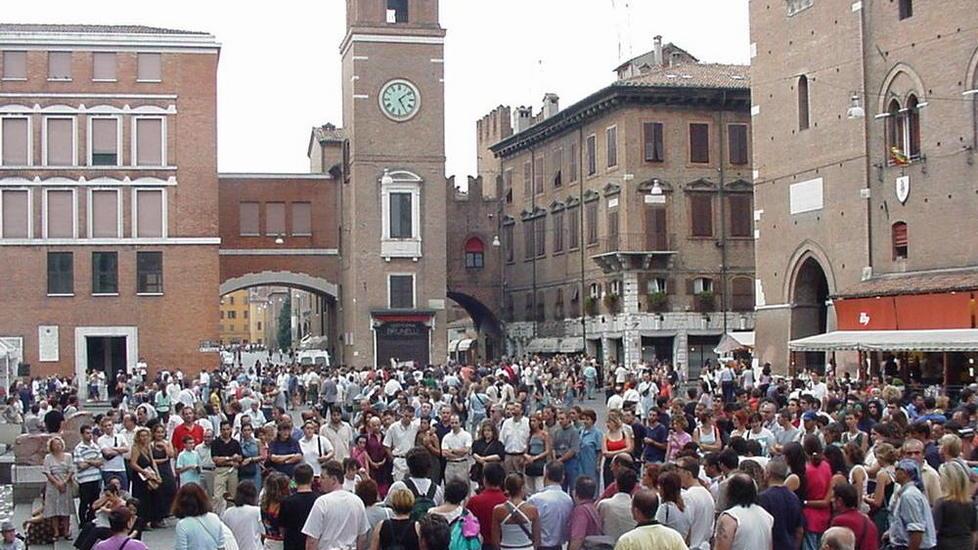 Hera: pulizie straordinarie per il festival