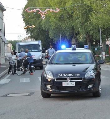 Preso a coltellate in pieno centro 