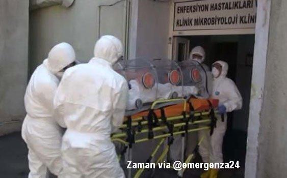 Il ricovero della 23enne modenese (Foto via @Emergenza24)