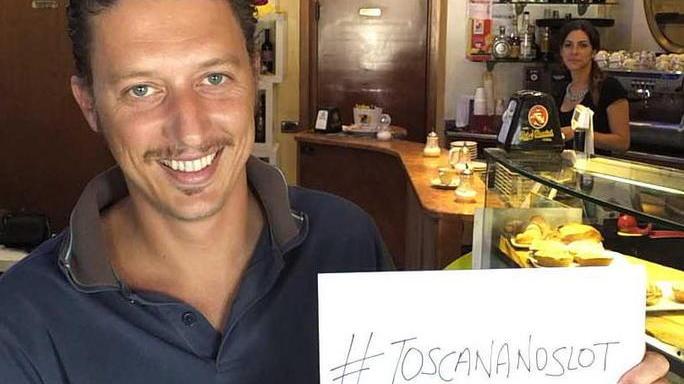Un barista no slot: «Non voglio vedere la gente rovinarsi»