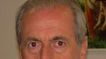 «Signora ci aiuti...» Ma le svaligiano la casa