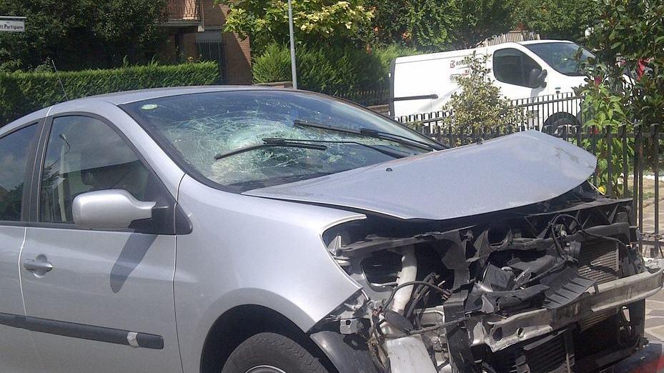 Schianto all’incrocio, 60enne ricoverato