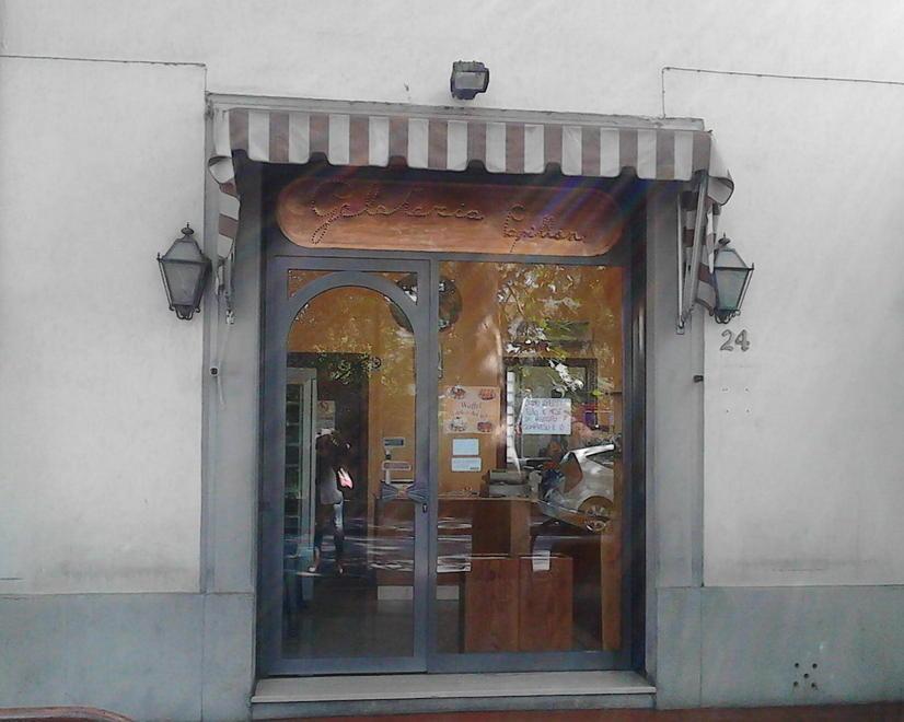 Furto nella notte alla gelateria “Papillon” della Pietà 