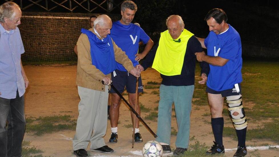 Il calcio d’inizio lo danno due centenari