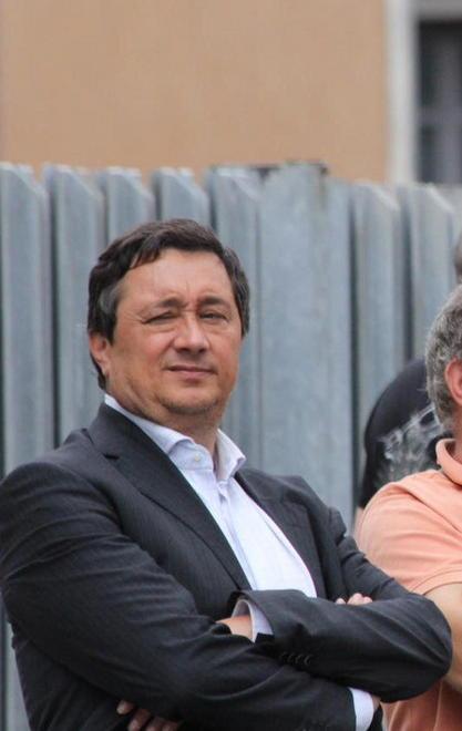 Brucia il “tesoro” frutto delle truffe 