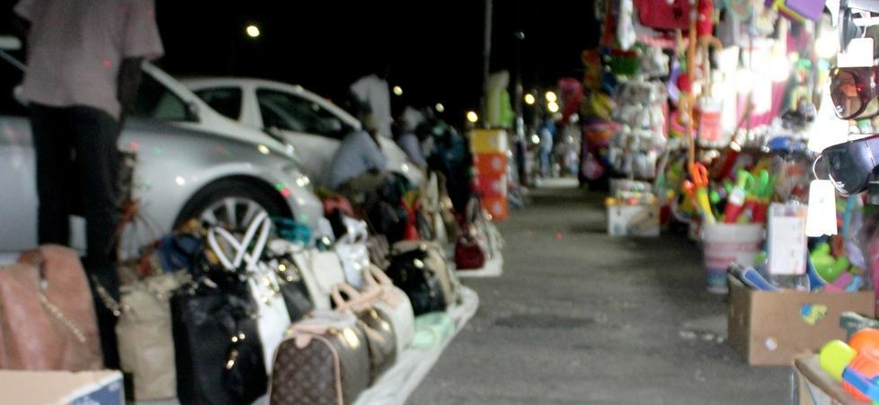 La caccia agli abusivi ogni giorno impegna le forze dell’ordine 