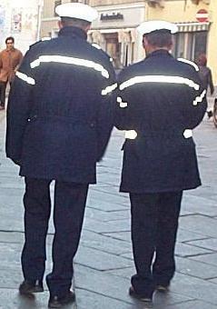 Due giovani rom arrestate da agenti della polizia municipale