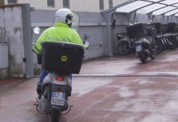 Postini in ferie e le bollette arrivano scadute da giorni 