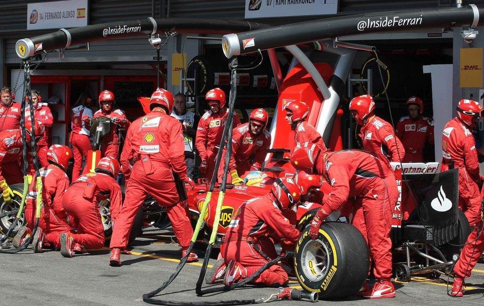 L’amarezza di Alonso e Raikkonen 