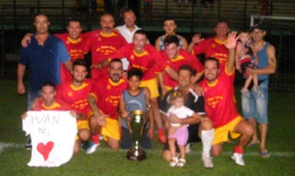 Almeno nella vongola a sorridere è l’Italia