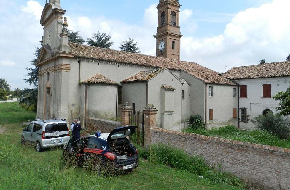 Razziata la chiesa di Gaibana 