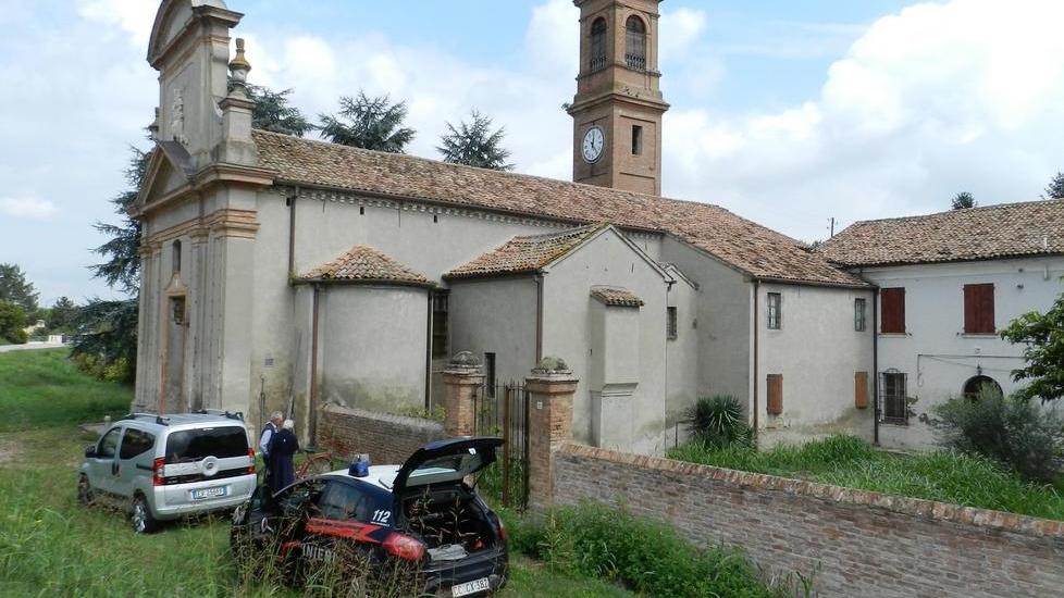 Razziata la chiesa di Gaibana