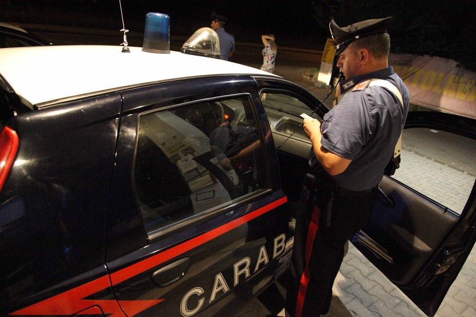 Ladri in azione in un bar-ristorante di Casalgrande 