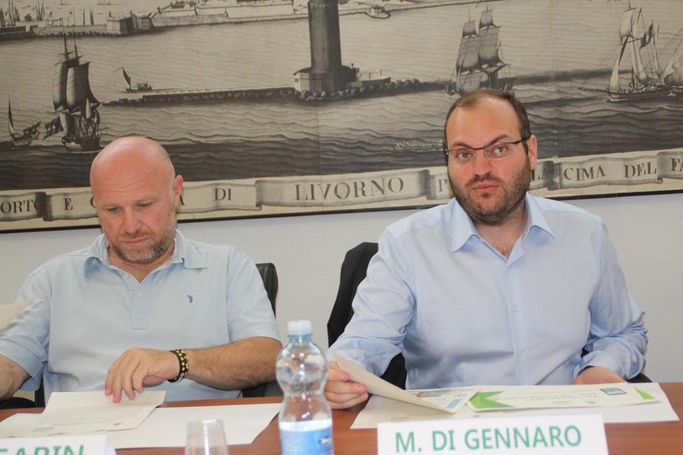 Il tweet di Zucconi: “Chi è causa del suo M5s pianga se stesso. Come il Pd di Livorno” 
