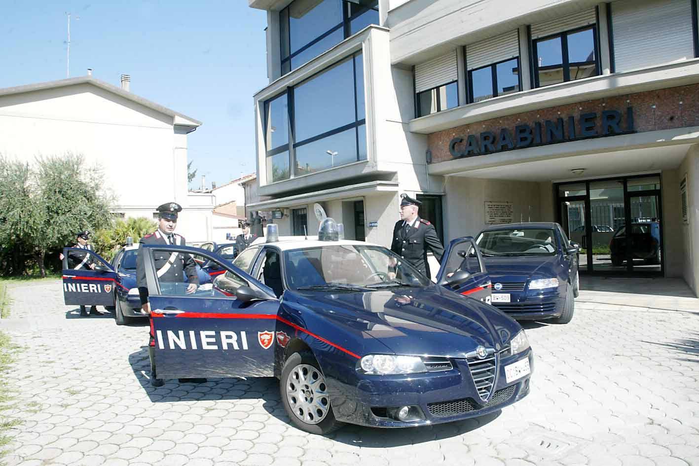 In coda per un incidente offende i carabinieri: denunciato 
