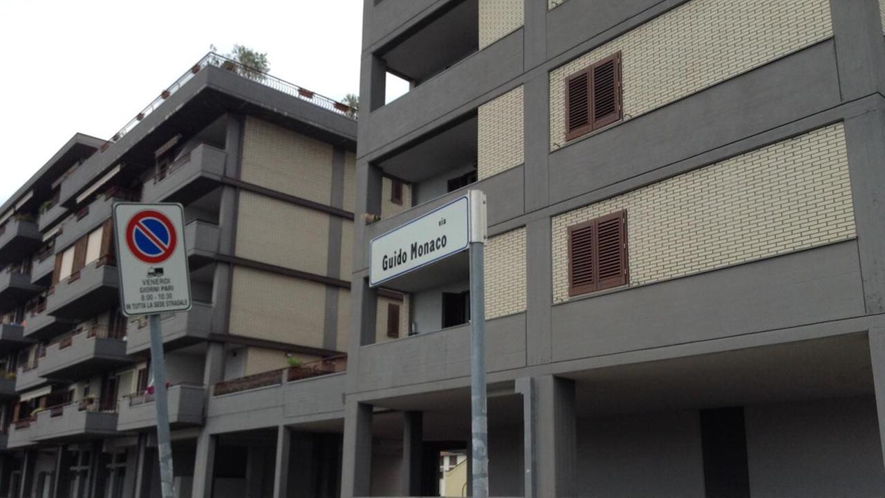 Va a rubare e trova in un garage quasi 600 borse contraffatte