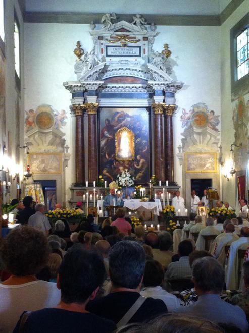 Messa e processione per la Madonna del Giglio 
