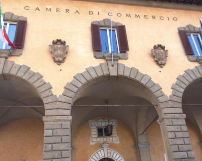 Livorno, spariti migliaia di euro alla Camera di Commercio, funzionaria nei guai 