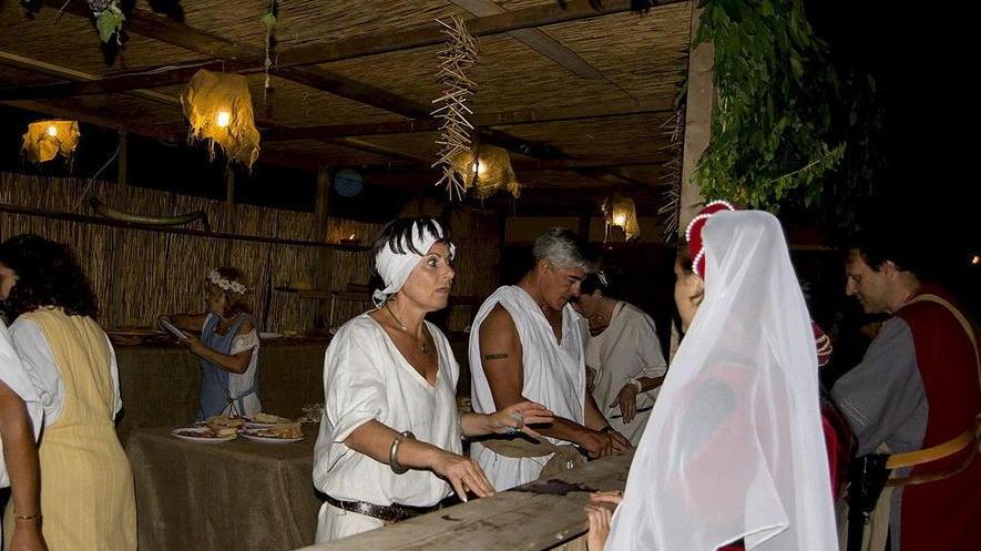 A cena gratis alla festa medievale