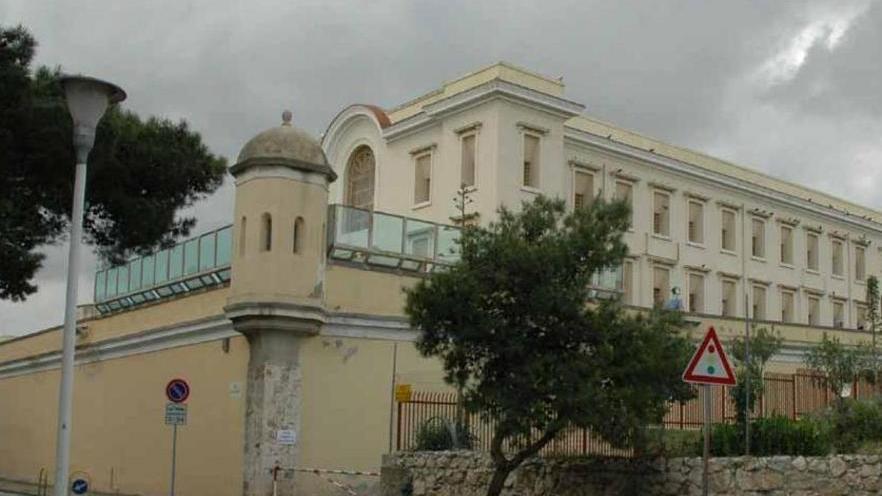 Detenuto provoca un incidente