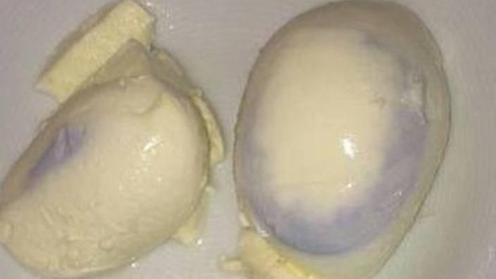 Mozzarelle blu, sospesa la vendita del prodotto sospetto