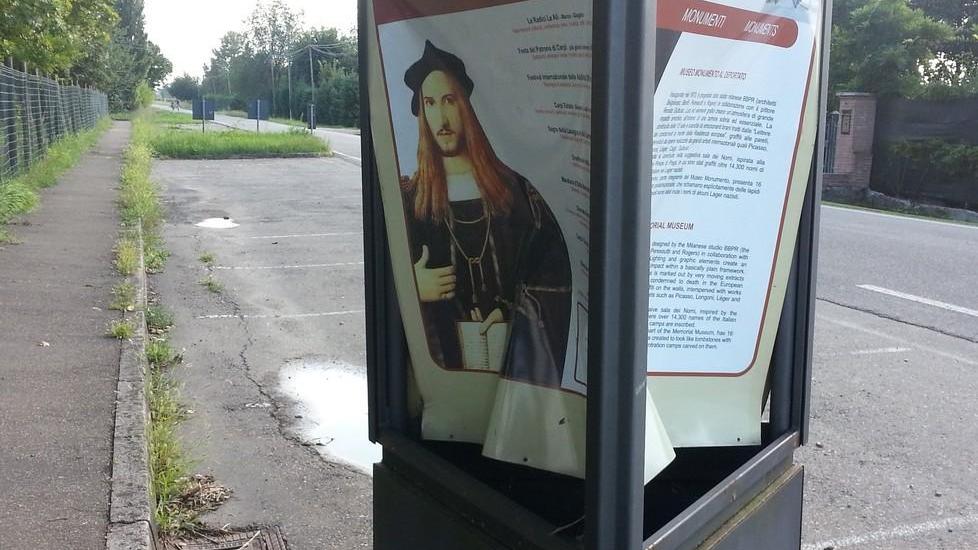 Ex Campo, vandali contro il totem