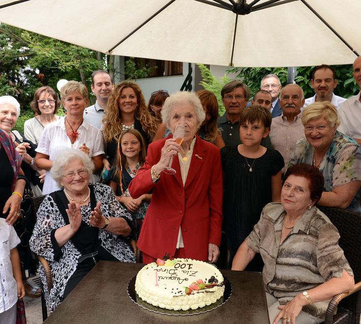 Grande festa per le 101 candeline di Desdemona Lugli