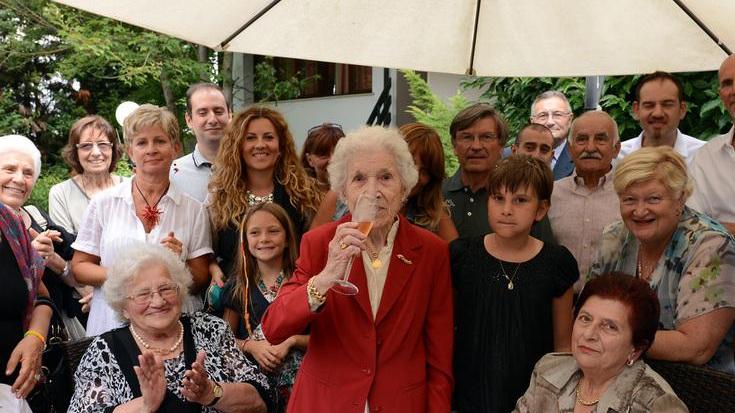 Grande festa per le 101 candeline di Desdemona Lugli