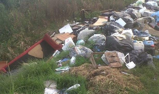 Serravalle, una discarica abusiva