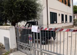 Omicidio suicidio a Ponsacco, cominciate le autopsie 
