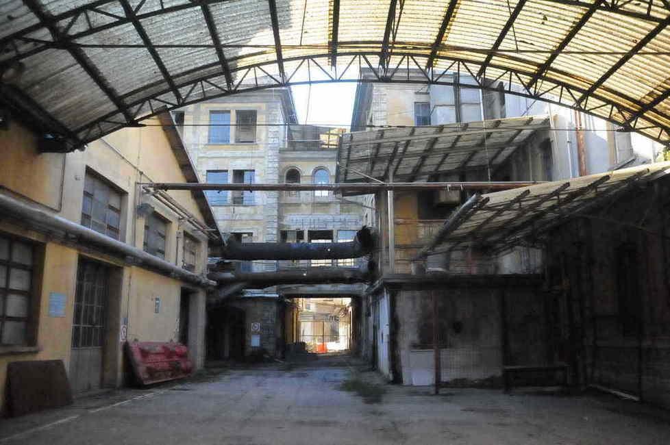Il Comune mette in vendita l’ex Manifattura Tabacchi 