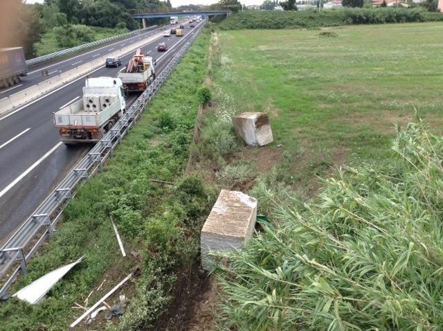 Riapre in anticipo il ponte di via dei Fossi a Prato lesionato da un camion 