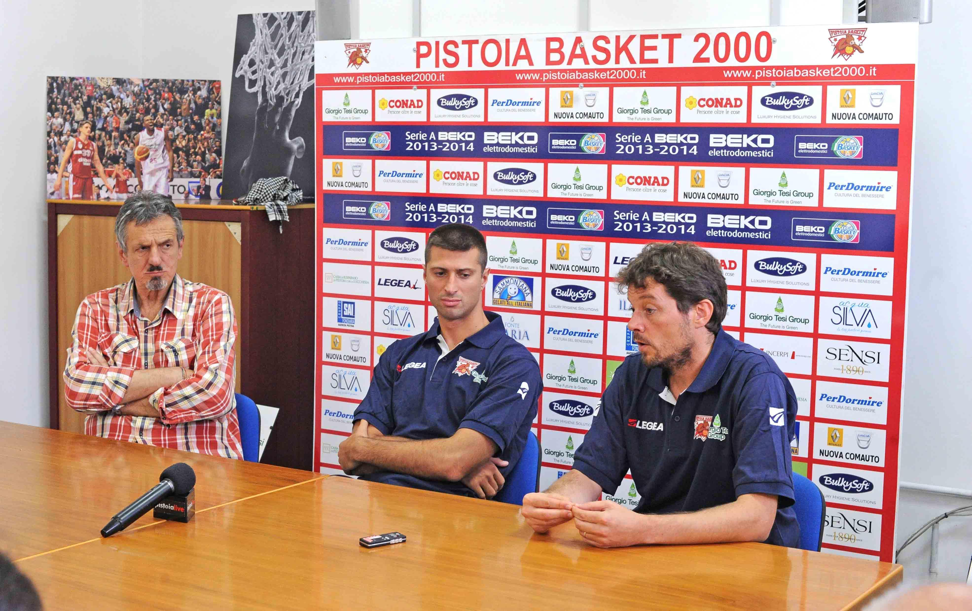 Basket, entuasiamo alle stelle per il primo allenamento della Tesi Group 