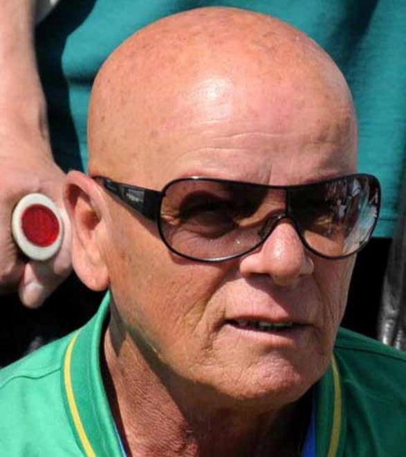 Rossoblù e biancoblù in campo Lazzerini: «Quanti ricordi»