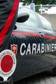 Razzia nel garage Rubati due cellulari e la bicicletta