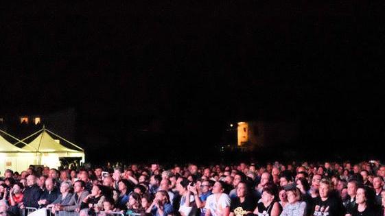 I Nomadi in trionfo dopo 3 ore di show