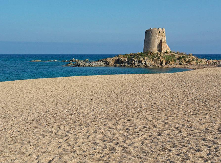 La torre aragonese costruita da Filippo II 