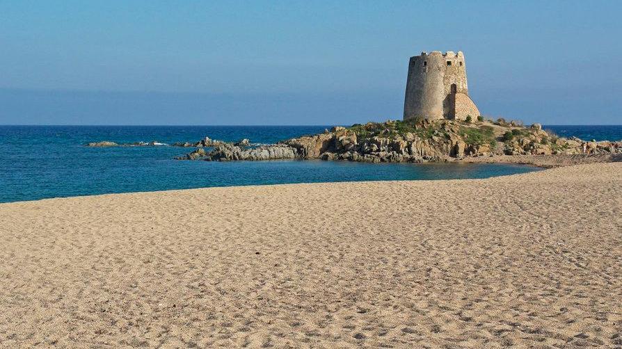 La torre aragonese costruita da Filippo II