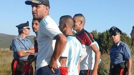 Sbarco di migranti: in 11 su un barcone