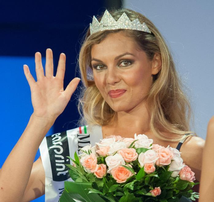 Miss Italia, oggi le prefinali Vallascas: «Sogno la laurea» 