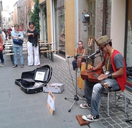 “Via Contrari Classic Corner 33”