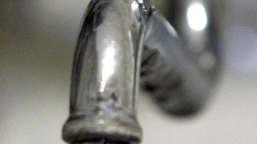 Bollette dell’acqua, rincari vertiginosi