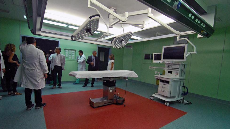 Falso allarme bomba all’ospedale di Oristano, un denunciato 